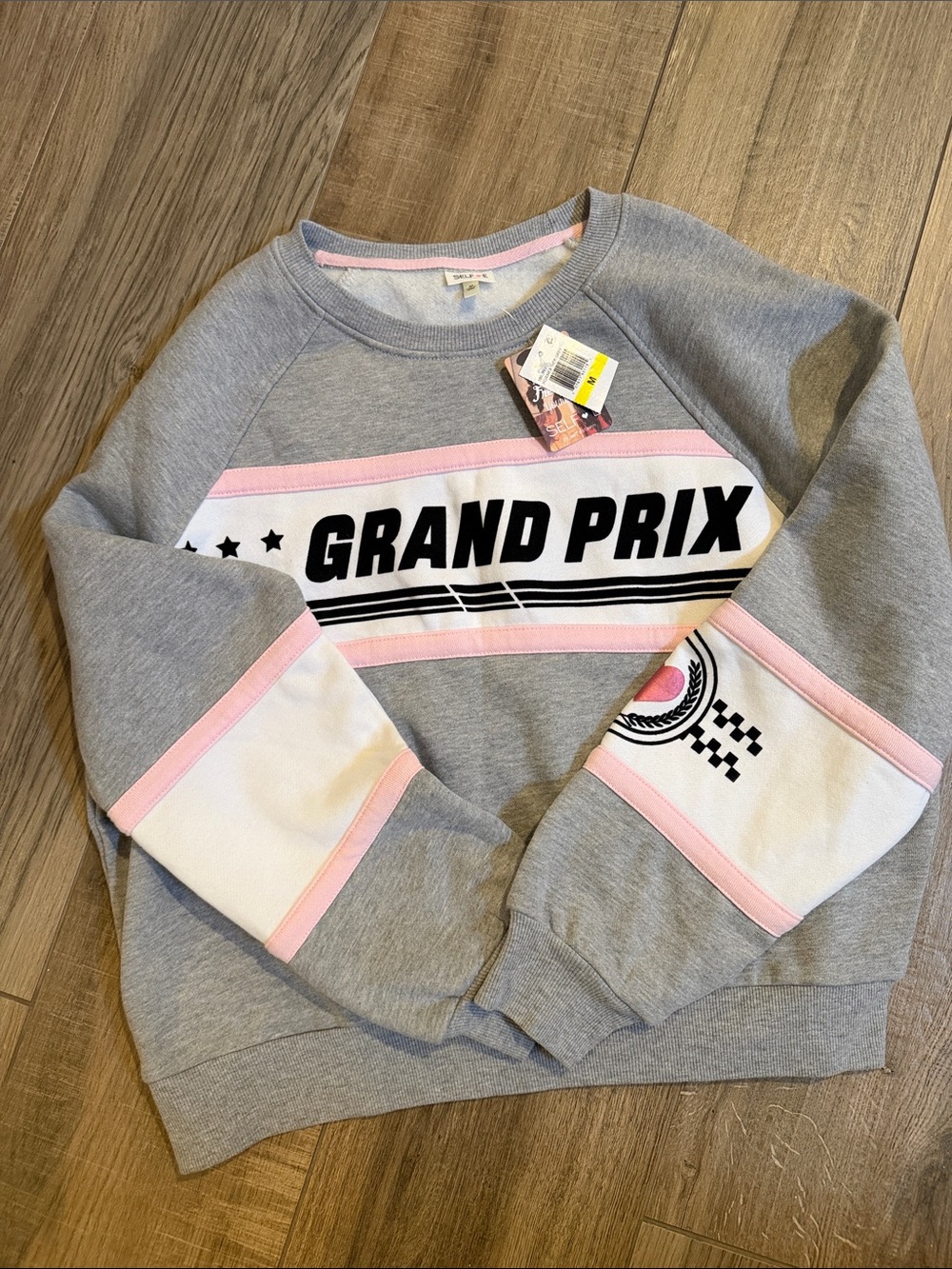 NWT sz M Women’s Gray & Pink 'Grand Prix' Pullover Sweatshirt